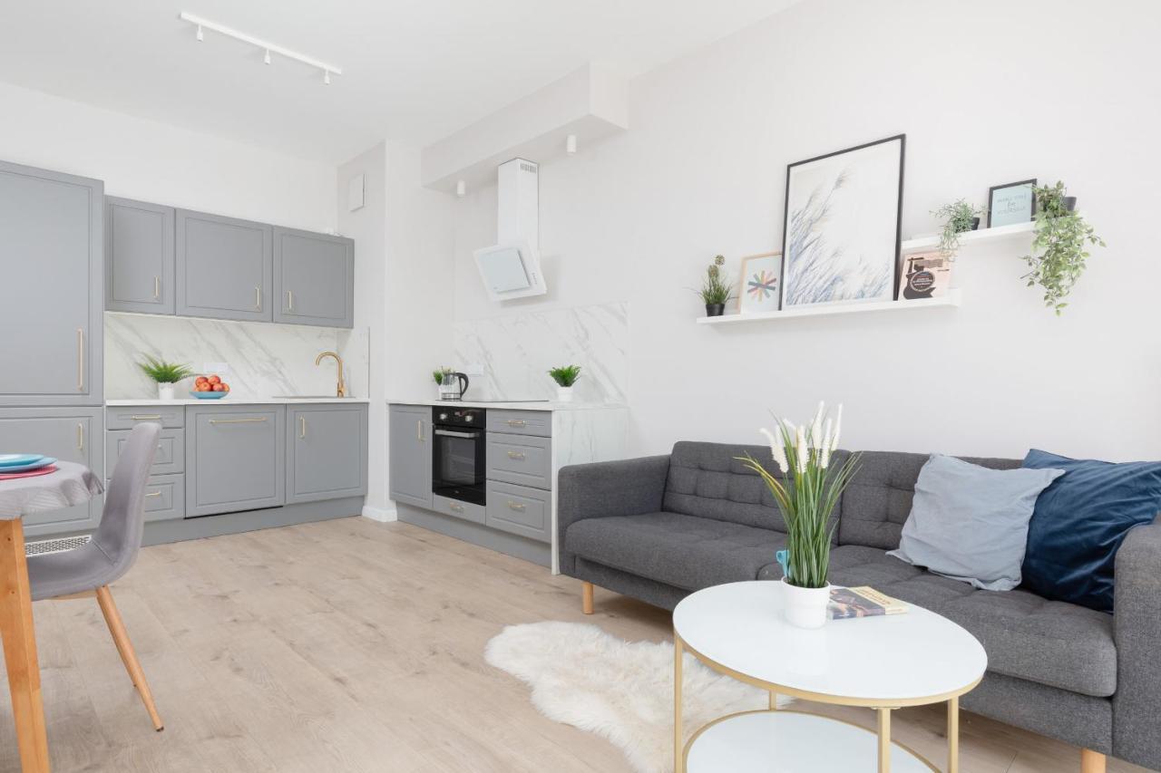 Modern Apartment With Balcony Warsaw Mokotow Aignera By Noclegi Renters Luaran gambar